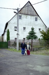 Manželé Trnkovi, majitelé domu. (16.4.2006)